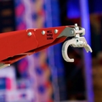 Extendable Nose Hook Assembly