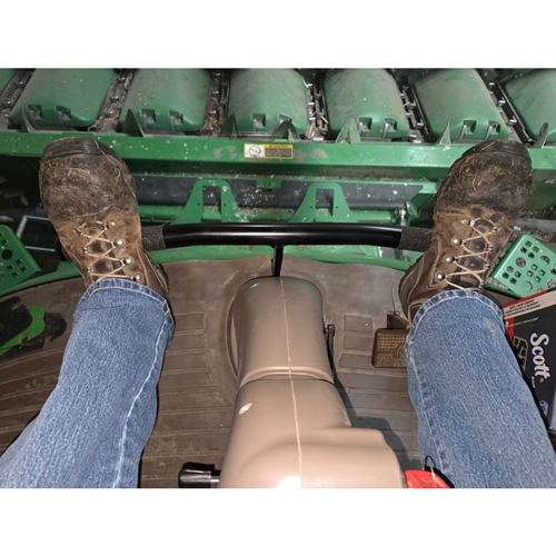Tractorseats.com - K&M Mfg Footrest for Case IH and New Holland